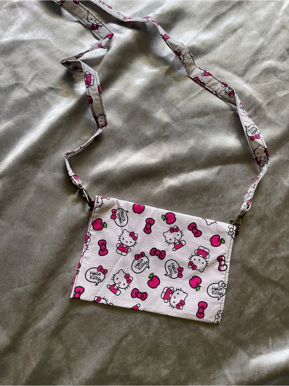 New Kitty Pink Apple Print Crossbody Pouch with Adjustable Strap
